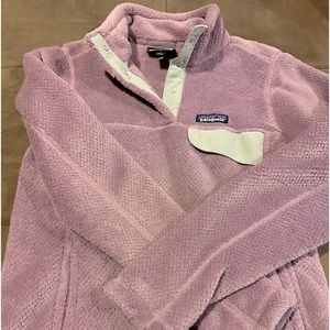 Patagonia, women’s size small, light purple with gray, like new condition